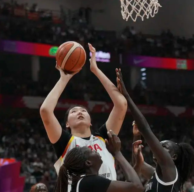 总决赛直播-中国女篮86比76战胜南苏丹女篮，再赢一场就能确保晋级世界杯